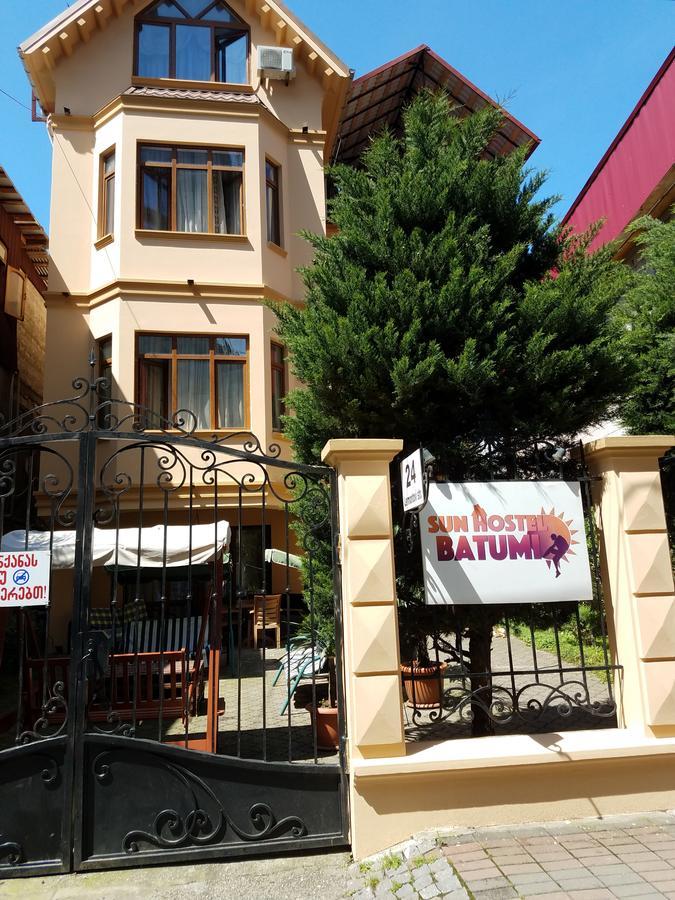 Batumi Sun Hostel Exteriör bild